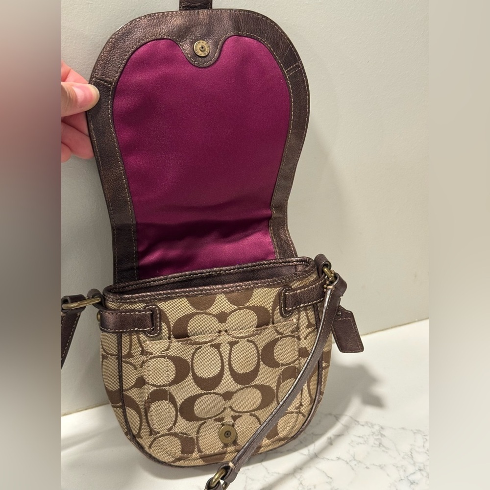 Coach Signature Brown and Tan Vintage Y2K Crossbody Bag - Picture 9 of 11